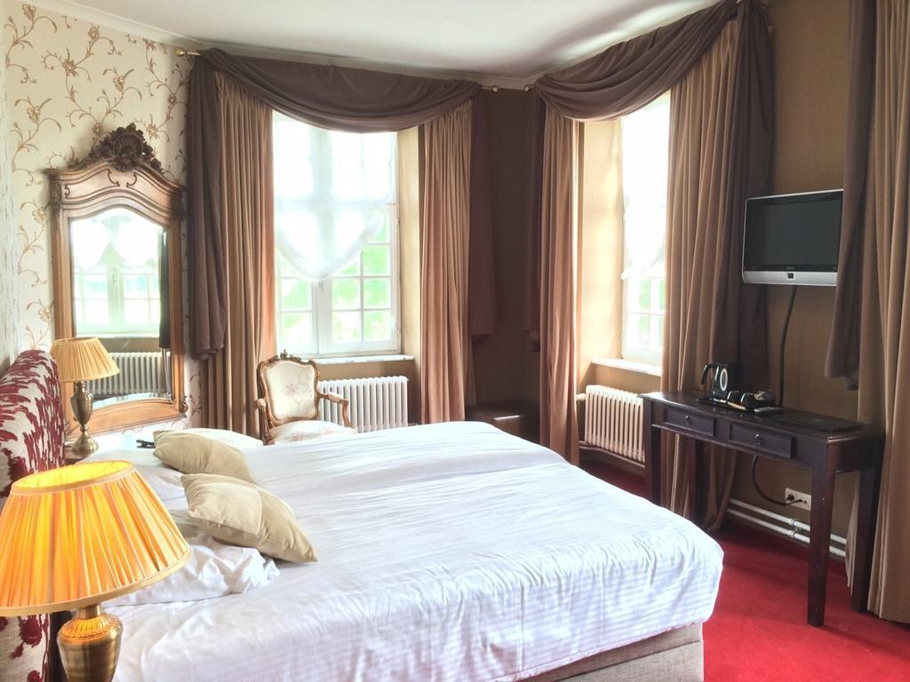 Hotel Kasteel Pietersheim Lanaken Zimmer foto