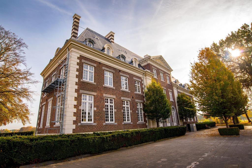 Hotel Kasteel Pietersheim Lanaken Exterior foto