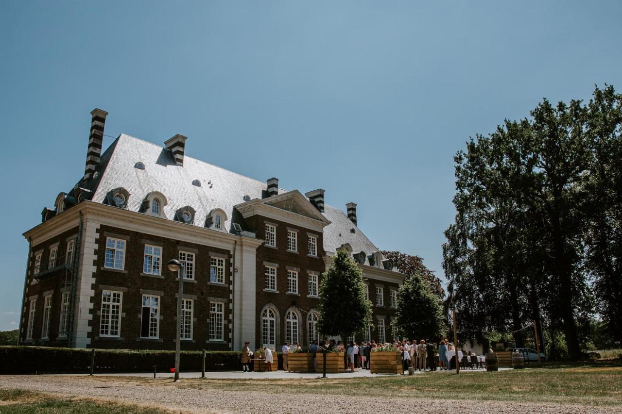 Hotel Kasteel Pietersheim Lanaken Exterior foto